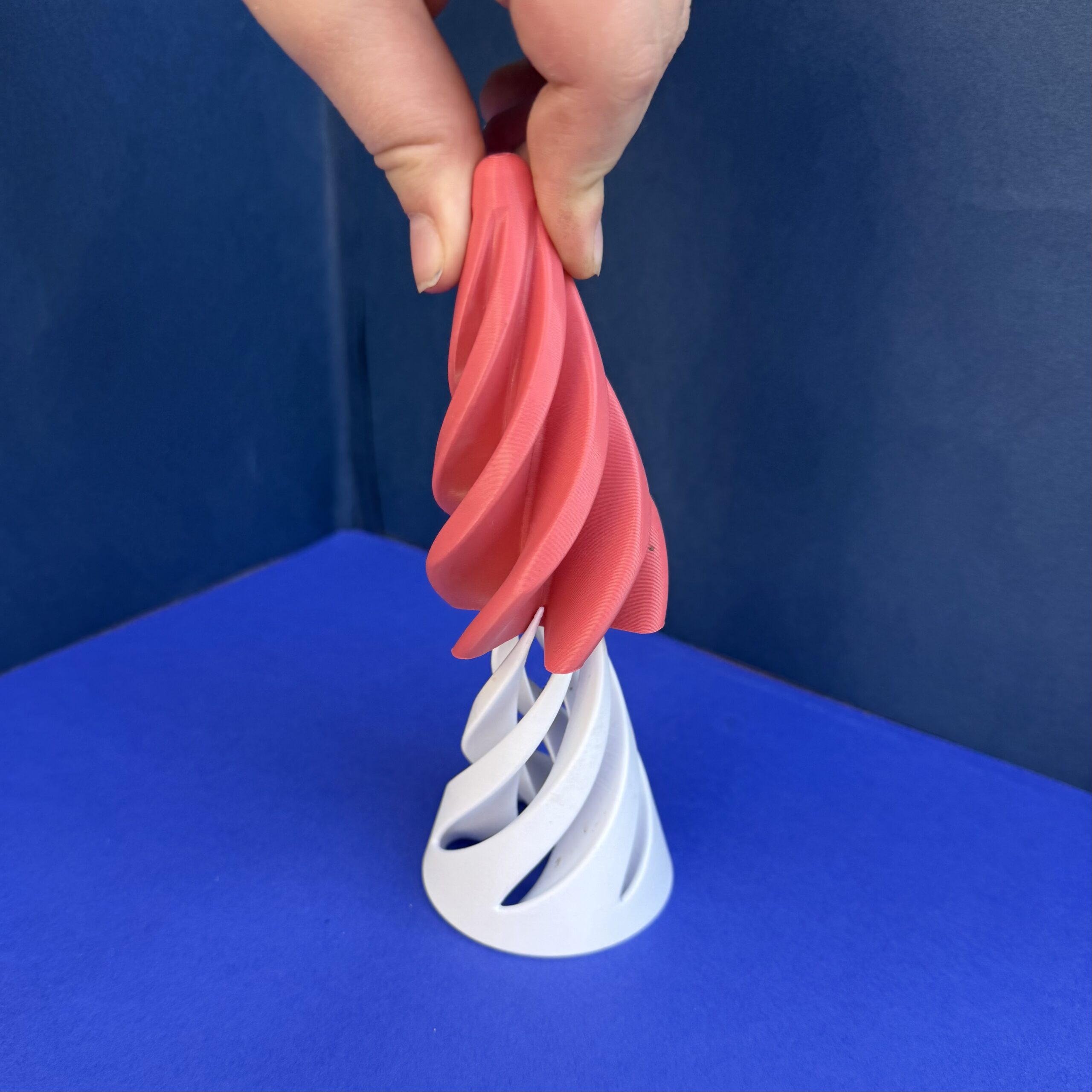 Swirly Cone - Image 4